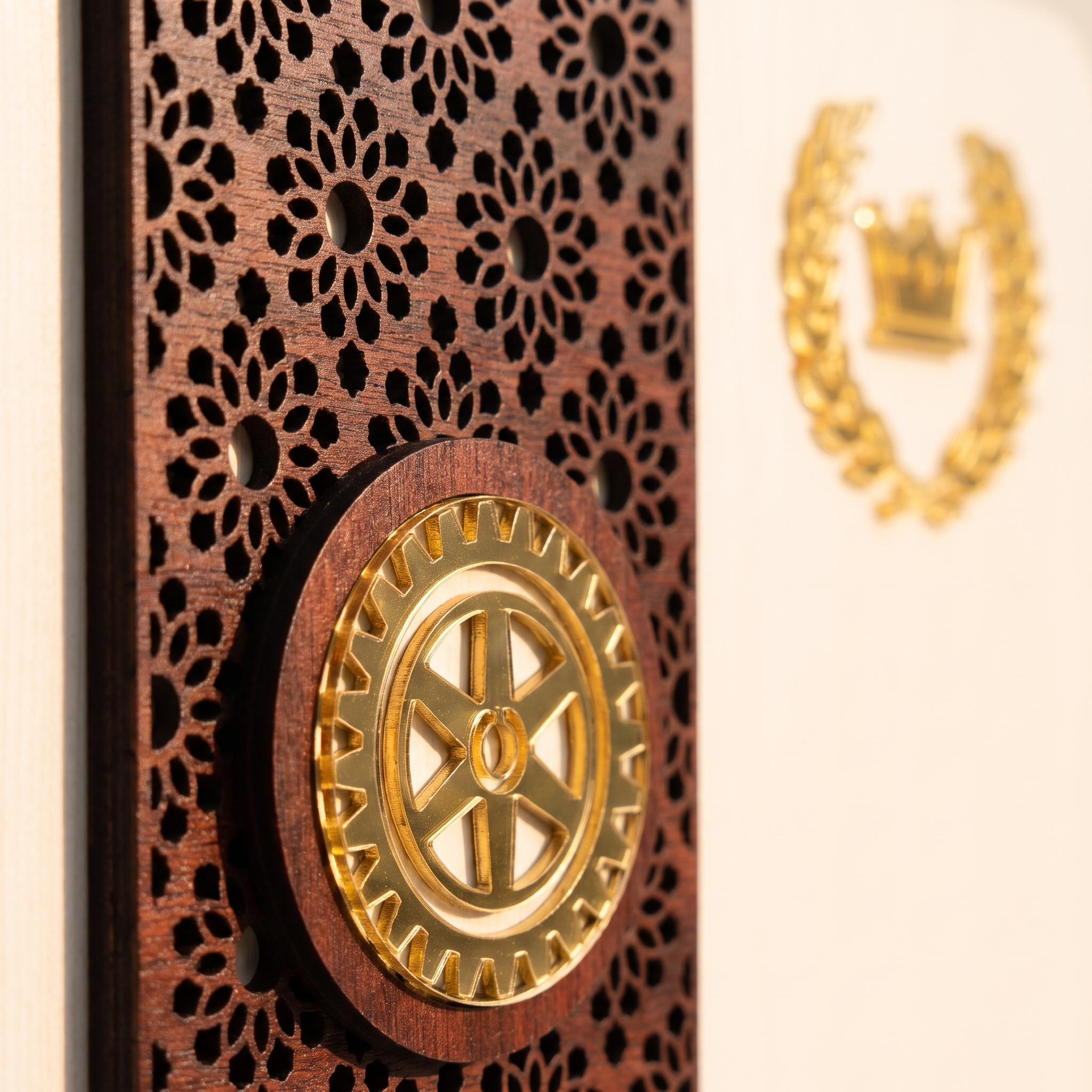 Personalized Laser-Cut Wooden Recognition Plaque – Gold Laurel